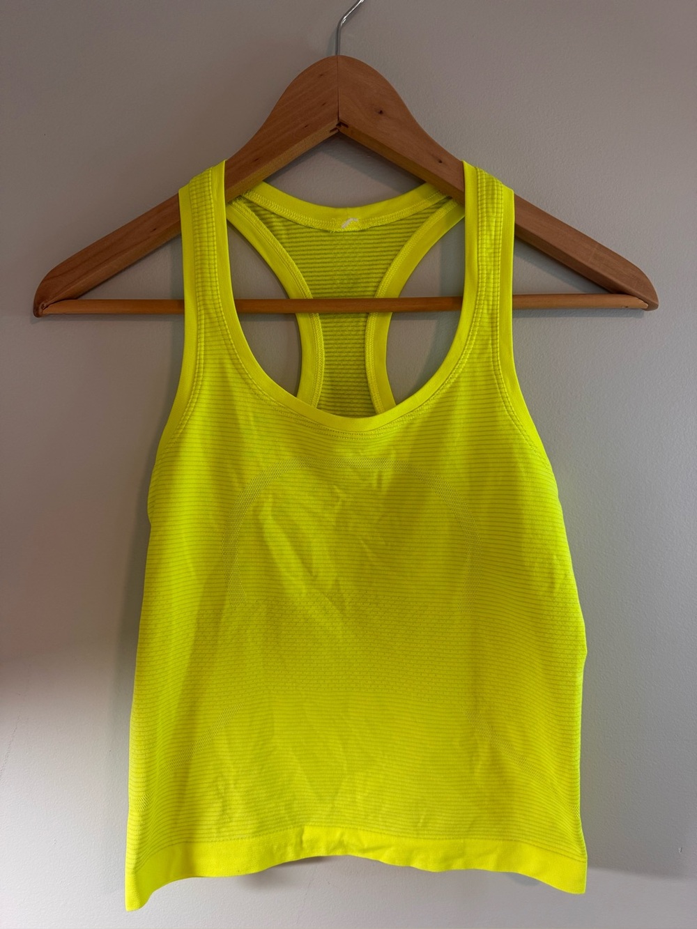 Lululemon swiftly tank yellow size 2